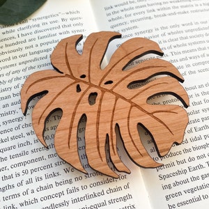 Monstera Leaf Coasters, Wooden Coasters, Drink Coasters, Mothers Day Gift, Valentines Gift For Her, Rustic Home Decor, Wood Coasters Cherry Veneer