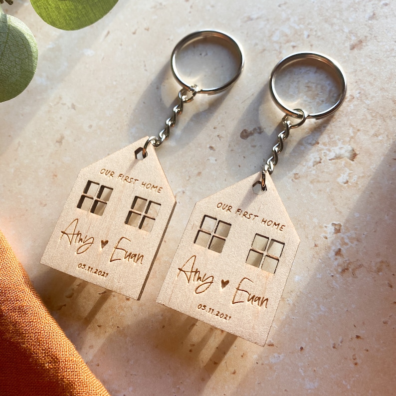 Erstes Haus Schlüsselanhänger, unser erstes Zuhause Geschenk, erste Zuhause Schlüsselanhänger, Housewarminggeschenk, neues Haus Geschenk, neues Haus Schlüsselanhänger, personalisierte Schlüsselanhänger Bild 7