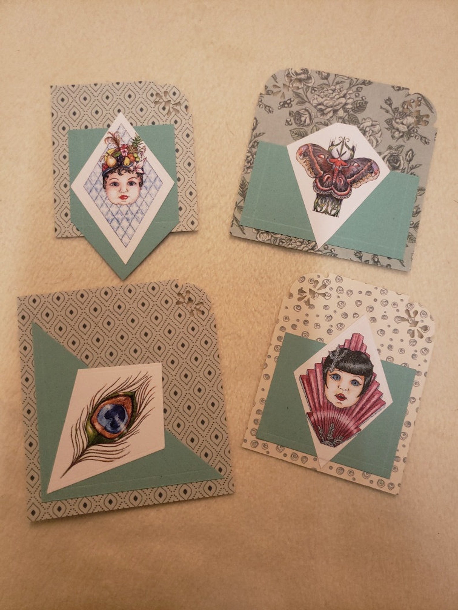 Handmade scrapbook pockets featuring original artwork. Superb Etsy 日本