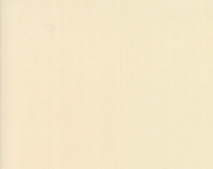 Moda Bella Solids Natural