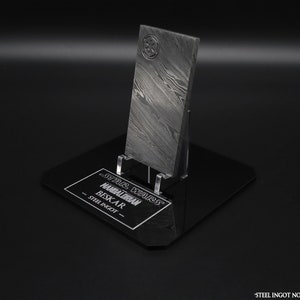 Class-I Piano Black Acrylic Beskar Steel Ingot Stand with Silver-Painted Engraved Text
