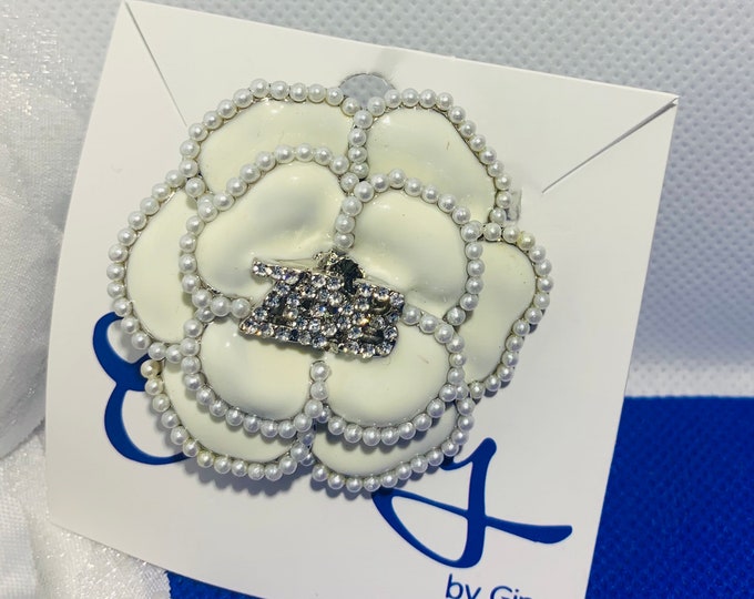 A Finer White  Rose ZPHIB Crystals