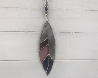 STAINED GLASS FEATHER - glass art - stained glass window hangings - glass feather suncatcher
