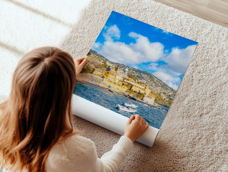 Impresión costera de Funchal Madeira, colorida fotografía de viajes del paisaje urbano de Portugal imagen 5