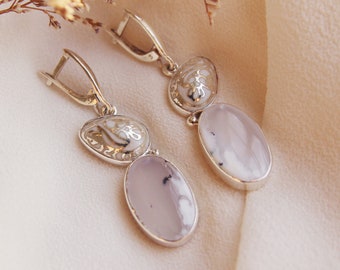 White Cloisonne enamel earrings whith dendrite, Handmade jewelry, sterling silver earrings, white enamel earrings, earring with gemstones.