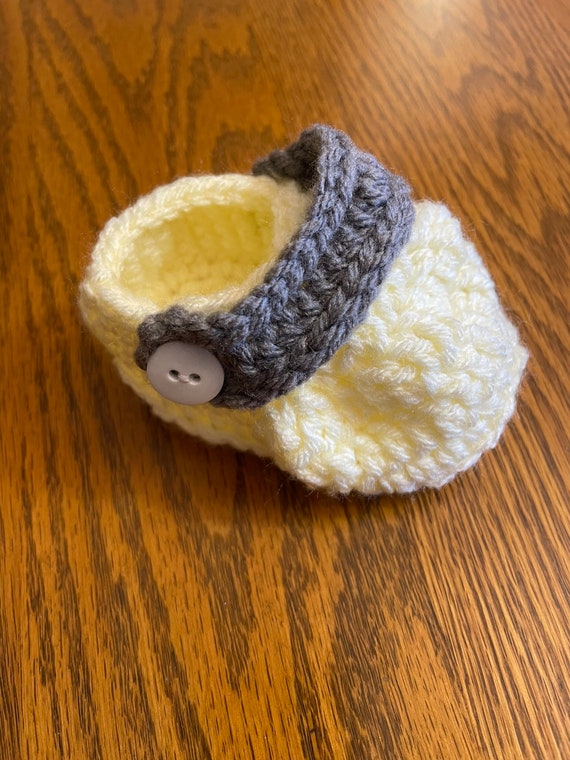 Yellow/gray Crocheted Baby Crocs size: 3-6 Mo 4 Long - Etsy