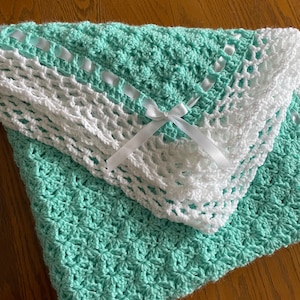 Handmade Green Baby Blanket, Infant Afghan, Crochet Baby Blanket, Baby Shower Gift, Photo Shoot Blanket, Crib Blanket