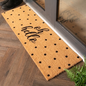Felpudo doble &quot;Oh Hello Spotty&quot; - Felpudo antideslizante para patio - Felpudo elegante - Regalo de inauguración de la casa - Felpudo de lunares - Felpudo doble para puerta delantera