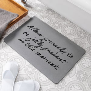Be Present Grey Stone Non Slip Bath Mat - Quick Dry Bath Mats For Bathroom - Eco-Friendly Easy to Clean Modern Bathroom Mat - 60 x 39cm