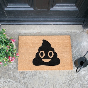 Capacho cocô Emoji - Capacho feio - Tapete de boas-vindas engraçado - Presente de inauguração - Tapete de fibra de coco engraçado - Capacho ecológico - 60x40cm - Presente peculiar