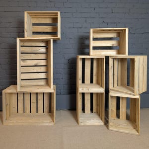 Stapelbare Holzkiste | Laki-bo | in Tischlerqualität Verkaufsregal Ladenausstattung