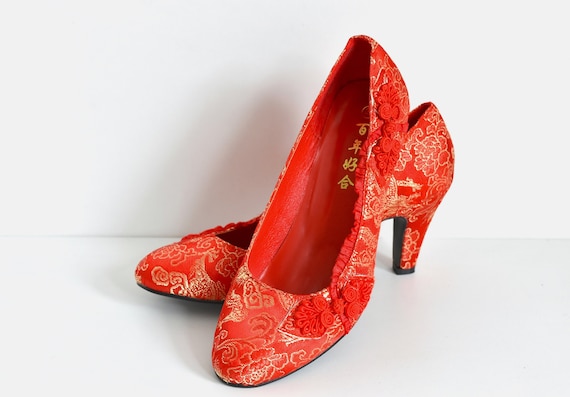 Chinese Traditional Embroidery Wedding Shoe bridal shoe - OneSimpleGown.com