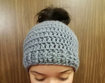 Crochet Messy Bun Hat, Messy Bun Hat, Messy Man Bun Hat, Pony Tail Hat, Pony Tail Beanie, Messy Bun Toque