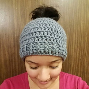 Crochet Messy Bun Hat, Messy Bun Hat, Messy Man Bun Hat, Pony Tail Hat, Pony Tail Beanie, Messy Bun Toque image 1