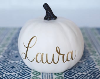 Thanksgiving Place Card Pumpkins, Personalized Mini Pumpkins, Thanksgiving Table Decorations, Custom White Pumpkins, Calligraphy Name Cards