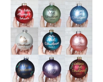Personalized Glass Ball Ornaments Custom 2025 Christmas Bauble Family Name Kids Ornament Engaged Married Newlywed Gift New Baby Announcement