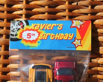 Bolsas de regalo personalizadas de coches de carreras: regalos de cumpleaños de coches de juguete - Juego de 12