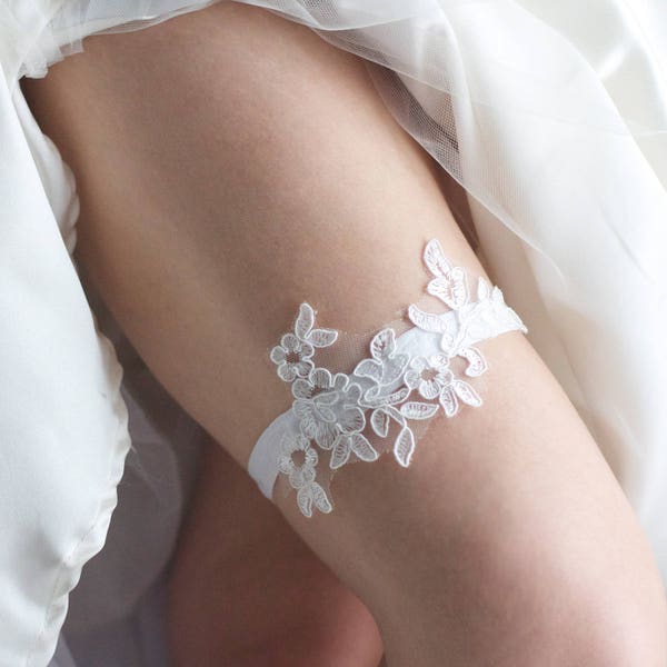 OFF-WHITE Wedding Non-Slip Garter MAJESTIC Won't Fall Down Grippy Elastic Band Boho Bohemian Forest Garden Ceremony Keep and Toss Set Bundle