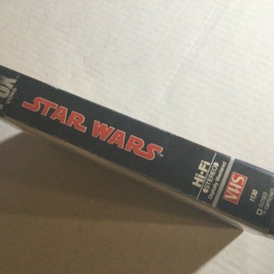 Vintage star wars cbs fox red label vhs tape 1130 hi-fi a new hope 1984 rental imagem 4