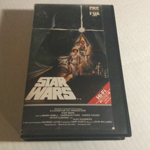 Vintage star wars cbs fox red label vhs tape 1130 hi-fi a new hope 1984 rental imagem 1