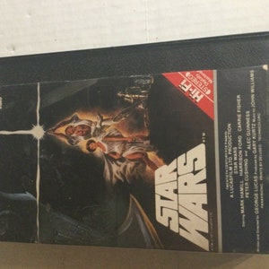 Vintage star wars cbs fox red label vhs tape 1130 hi-fi a new hope 1984 rental imagem 2