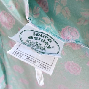 Laura Ashley Grön Klänning med Puffärmar bild 4