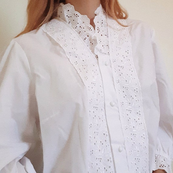 Frilly Austrian Blouse . XL