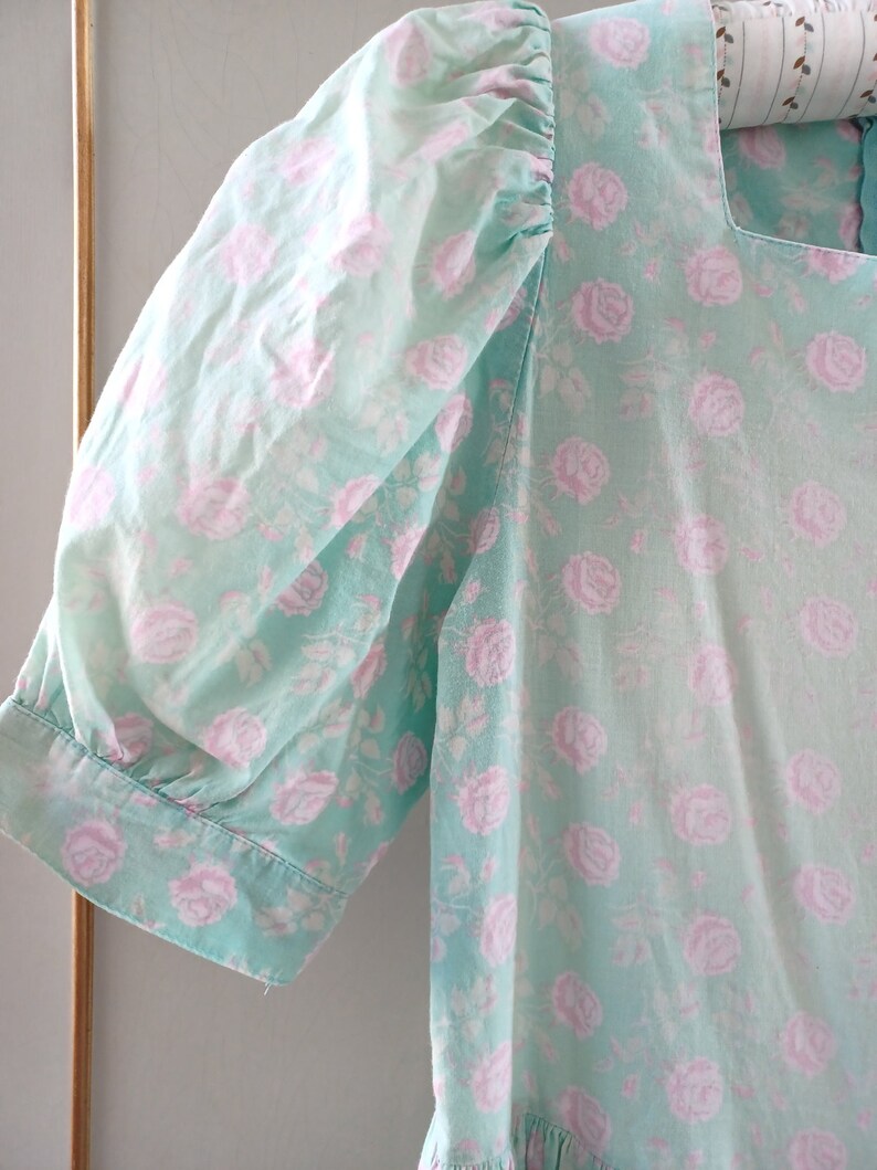 Laura Ashley Grön Klänning med Puffärmar bild 9