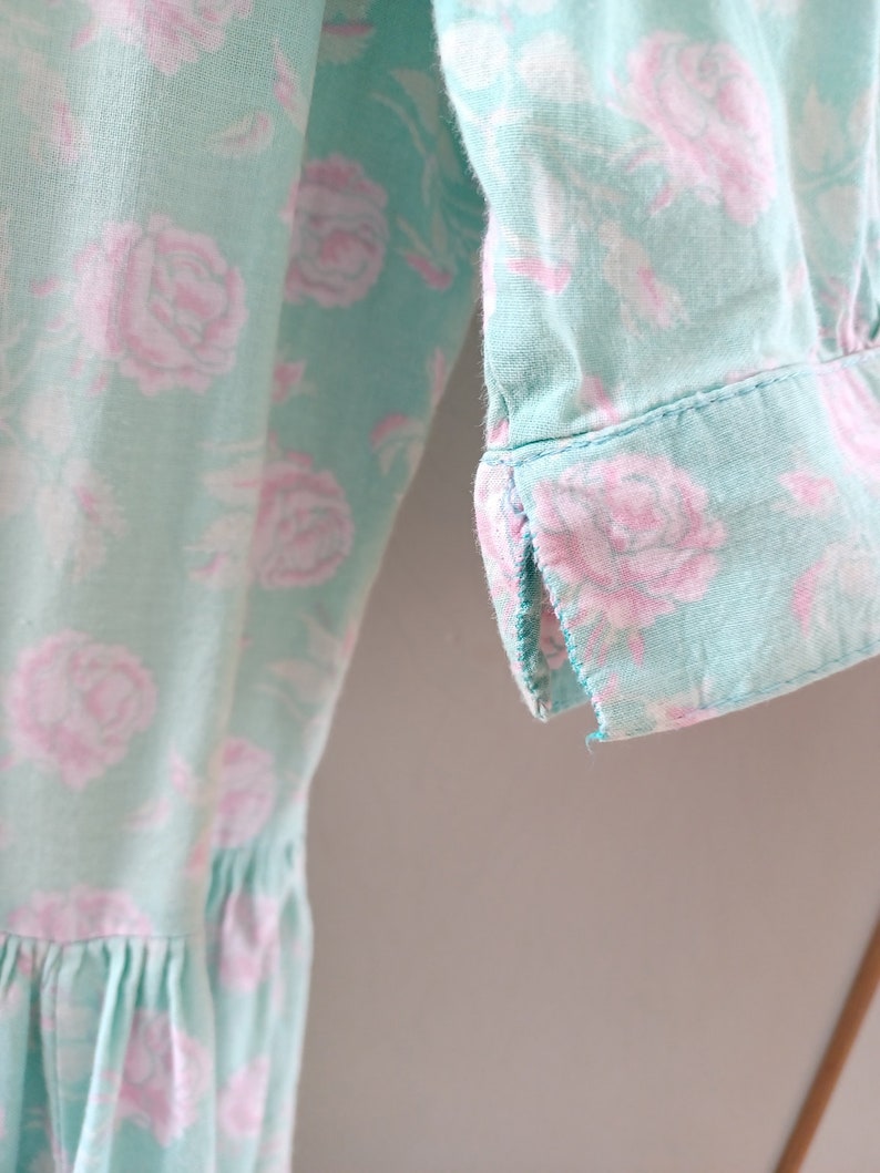 Laura Ashley Grön Klänning med Puffärmar bild 10