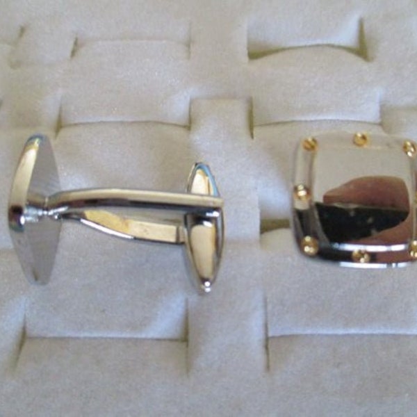 LOT de 2 paires de boutons de manchette plaqué or - vintage - Montres & Bijoux