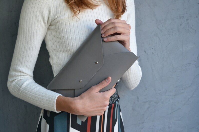 Gray leather clutch bag / Gray envelope clutch / Genuine leather / Wedding clutch / Bridesmaid gift / MEDIUM SIZE / Christmas gift image 6