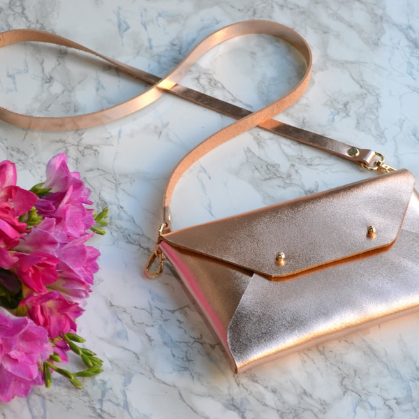 Rosegold Leder Clutch Bag / Kupfer Umschlag Clutch / Tasche mit Handgelenksgurt / Echtes Leder / Brautjungfern Geschenk / SMALL SIZE