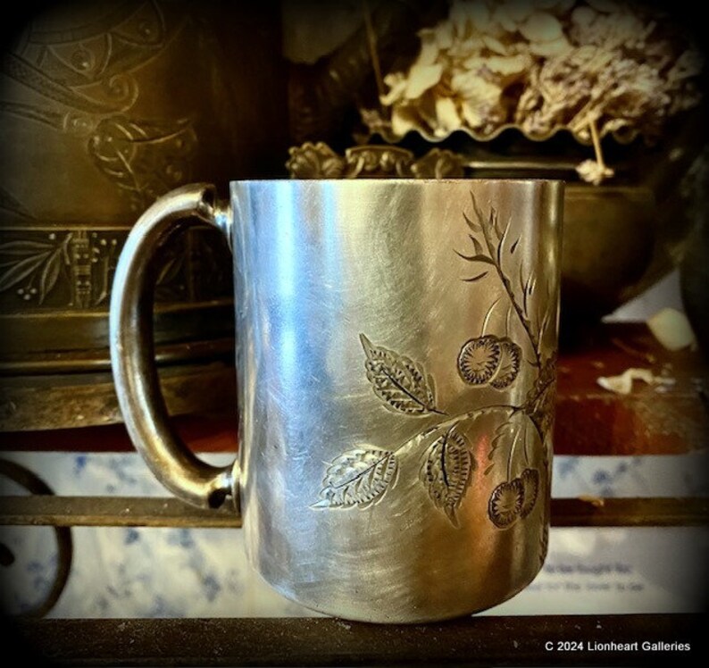 Antique Quadruple Plate Silver Mug James W Tufts Boston Engraved Childs Cup Victorian Drinkware bild 8