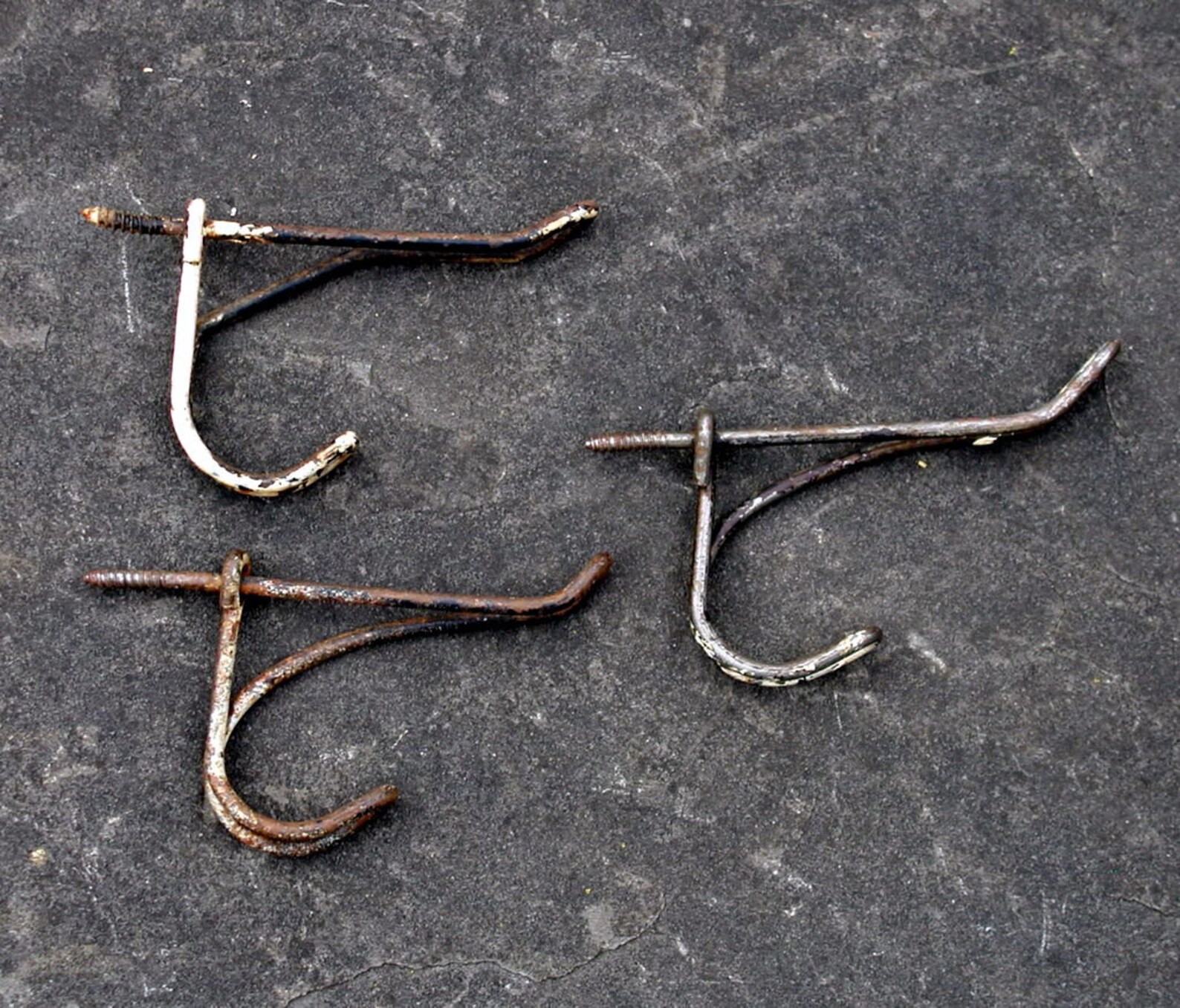 Vintage Bent Wire Coat Hooks Set of 3 Screw in Closet Hangers Etsy