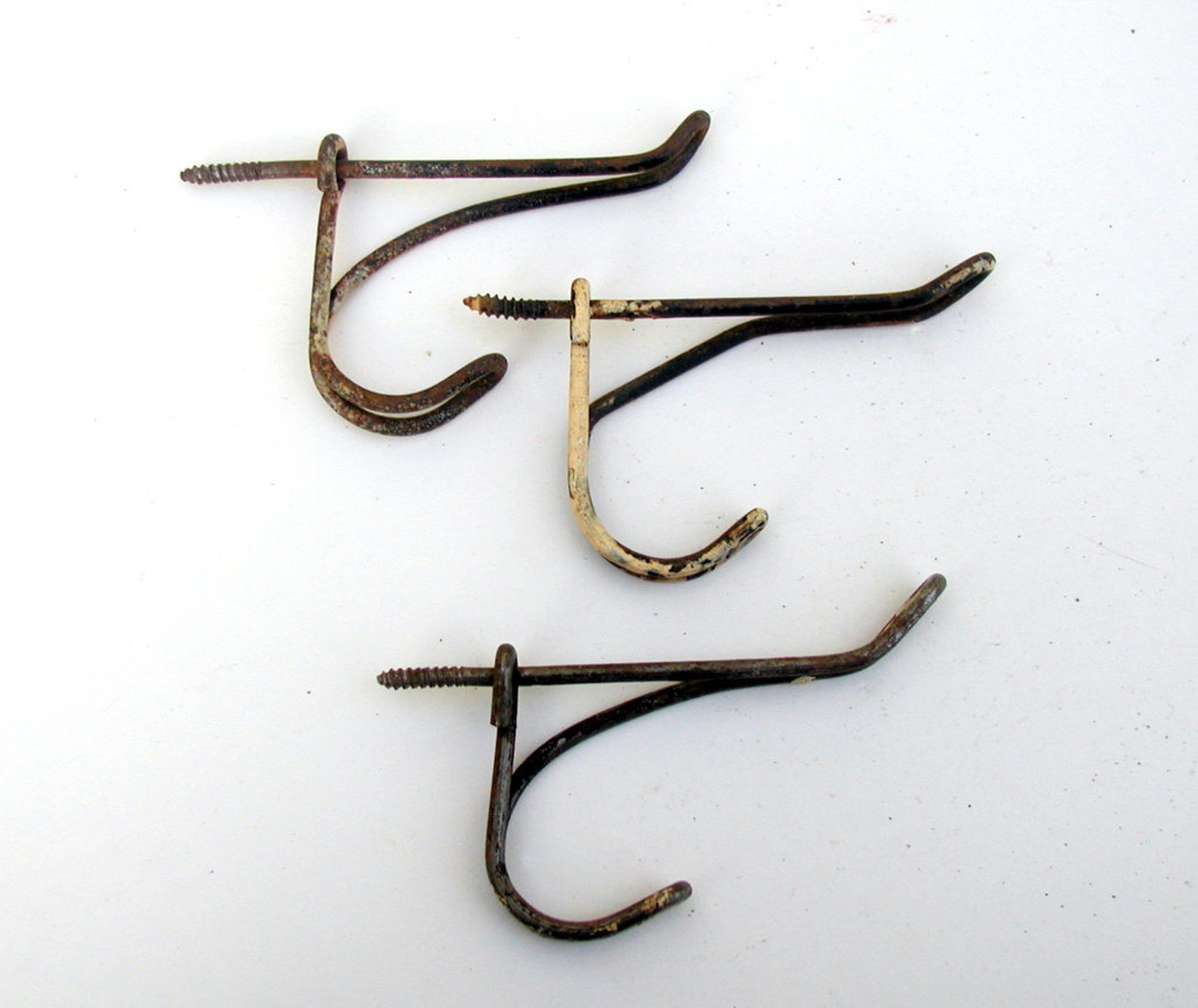 Vintage Bent Wire Coat Hooks Set of 3 Screw in Closet Hangers Etsy