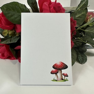 Magic Mushroom Toadstool NotePad, 40 Tear Off Note Memo Doodle Pages, Meditation Thought Pad, Desk Notes