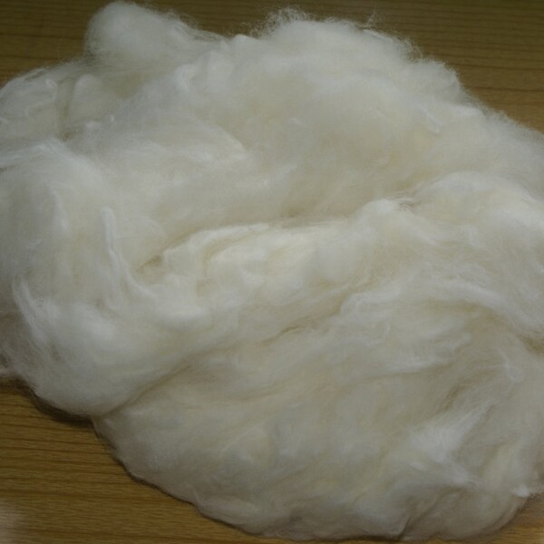 Soft Natural White mixed UK Breeds Core Wool for Needle Felting. Great for a nice firm 3D core, Best Quality