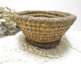 Antique French Primitive Woven Rye Round Basket,  Coiled Panier