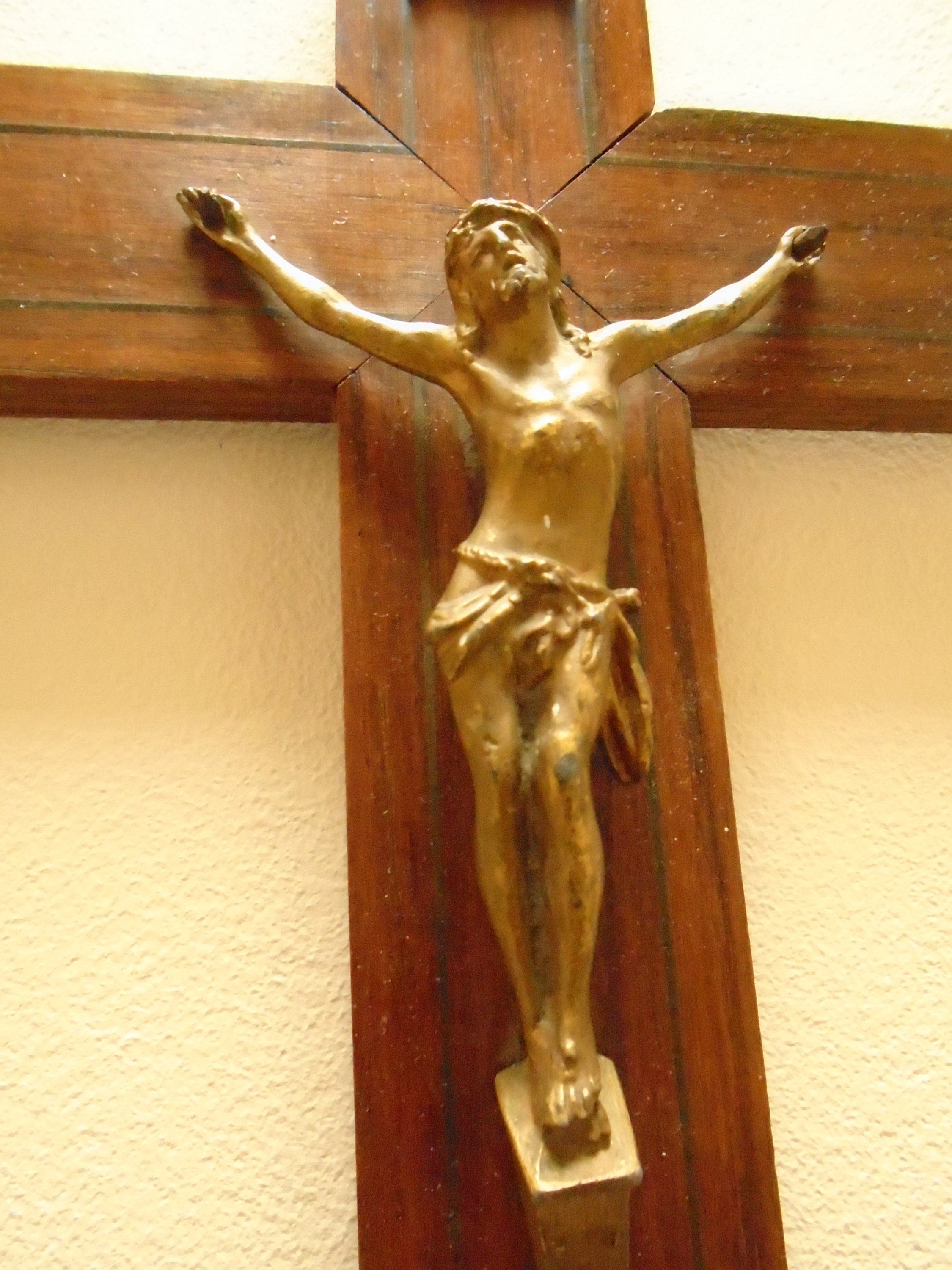 Roman Wood Inspired Bronze Wall Cross Crucifix Jesus Christ 62153 :  : Home & Kitchen