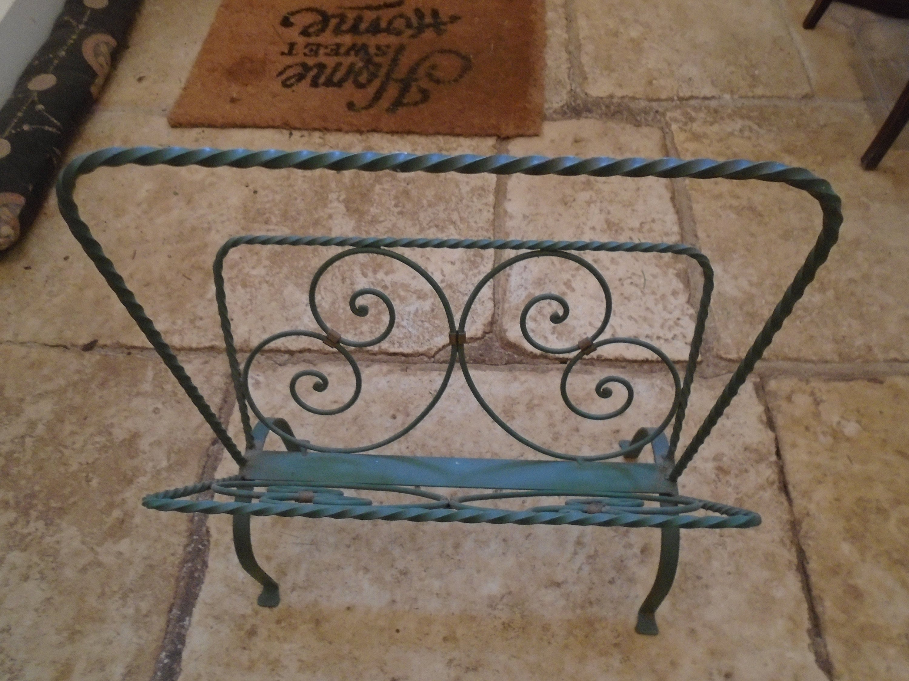 Vintage Français Green Wrought Iron Magazine Rack, Années 1960, Porte-Journaux, Porte-Livres de Tabl