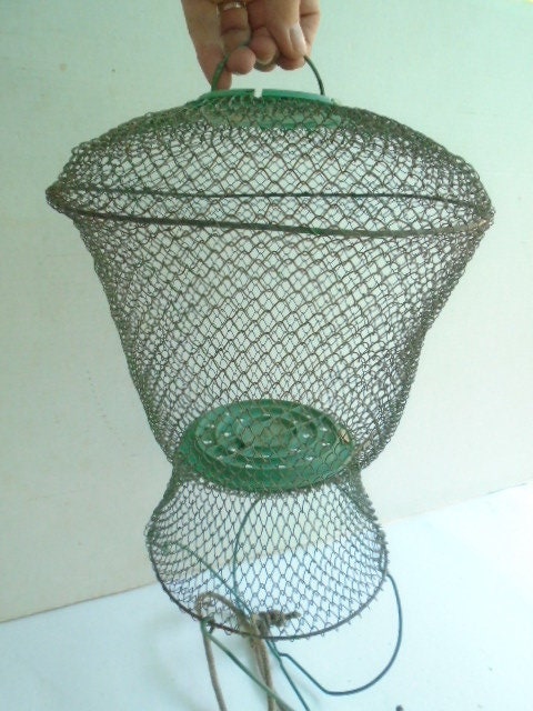Vintage Round Collapsible French Green Wire Fish Basket / Oyster Basket /  Herb or Vegetable Basket, Fishing Creel, Fish Trap -  Canada