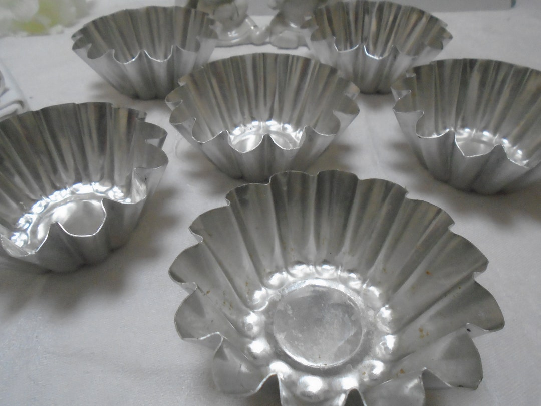 Vintage Set of 6 French Aluminum Round Mini Brioche Tins / Etsy