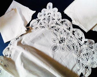 Vintage French Cotton Richelieu Lace Table Runner and 4 Napkins, Table Doily Lace Edging and Serviettes