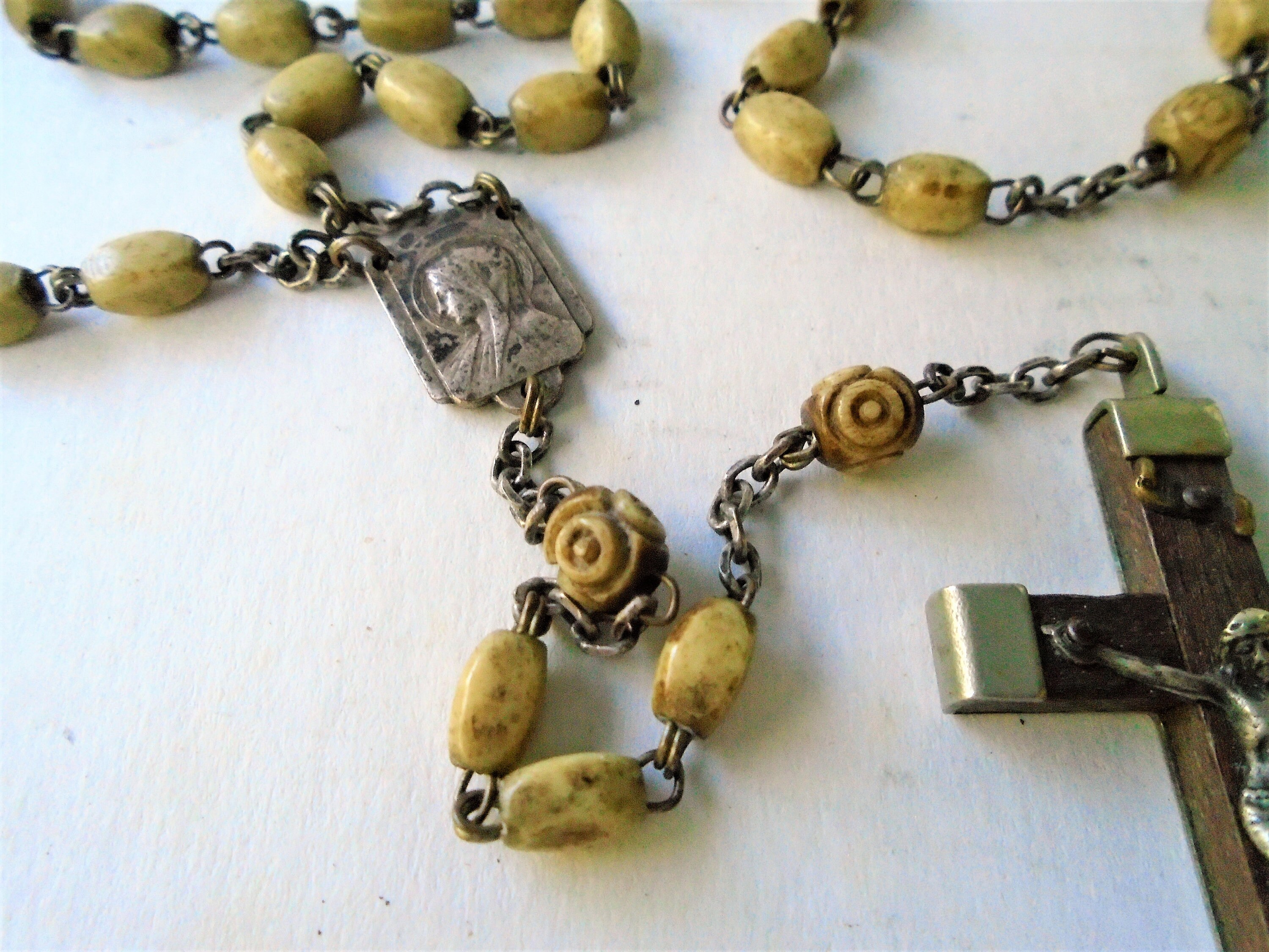 Ancien Français 5 Décennie Rosaire de Perles Pierre Polie, Ocre Pâle