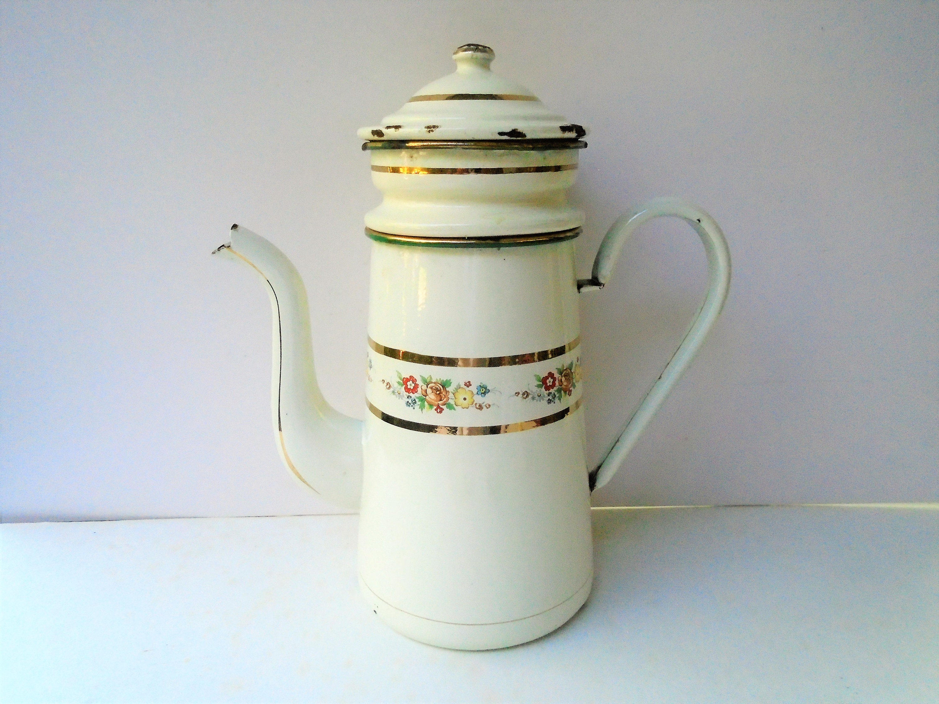 Belle Cafetière/Percolateur Vintage Français en Émail, Blanc avec Bande Florale, Années 1950