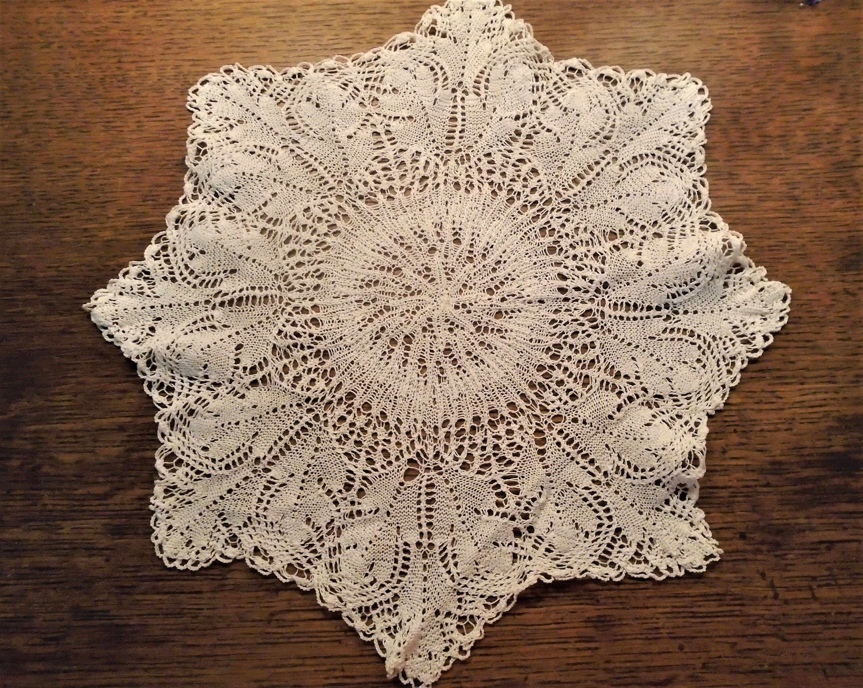 Vintage Bobbin Lace Français Doily 30 cm