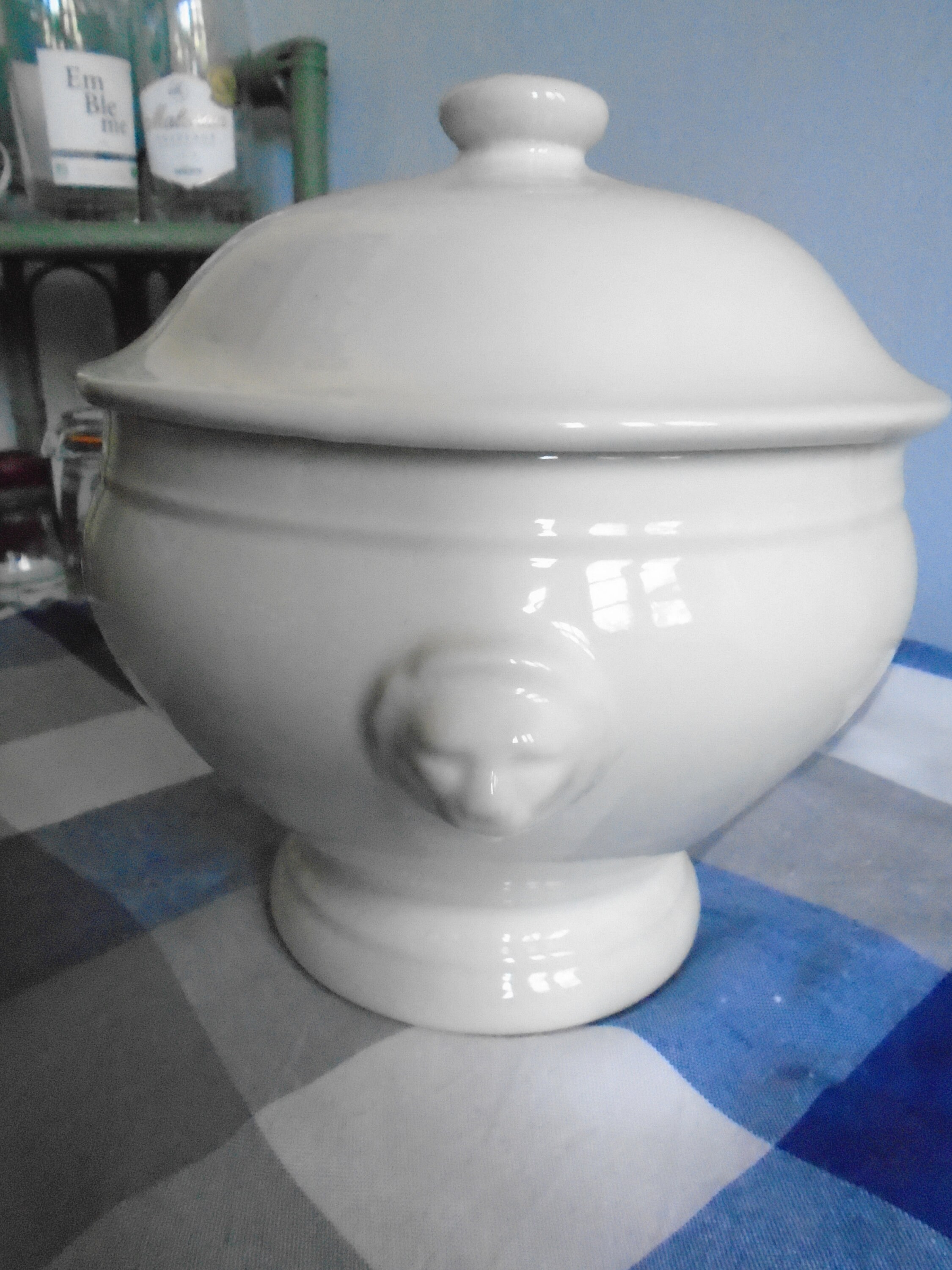 Vintage Français Apilco White Ironstone Tureen, Soupiere, Nordic Style, Minimalist Style Soup Servin