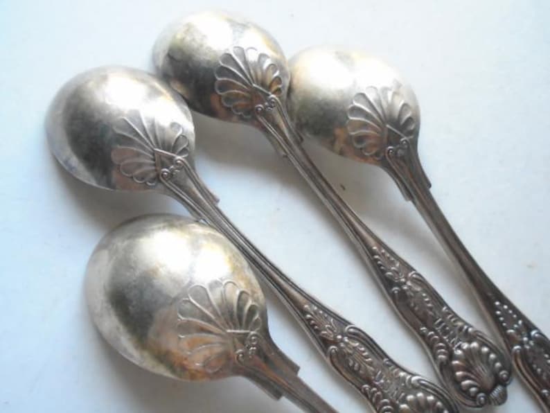 4 Vintage Collectible USN Silverplated Dessert or Soup Spoons, Kings