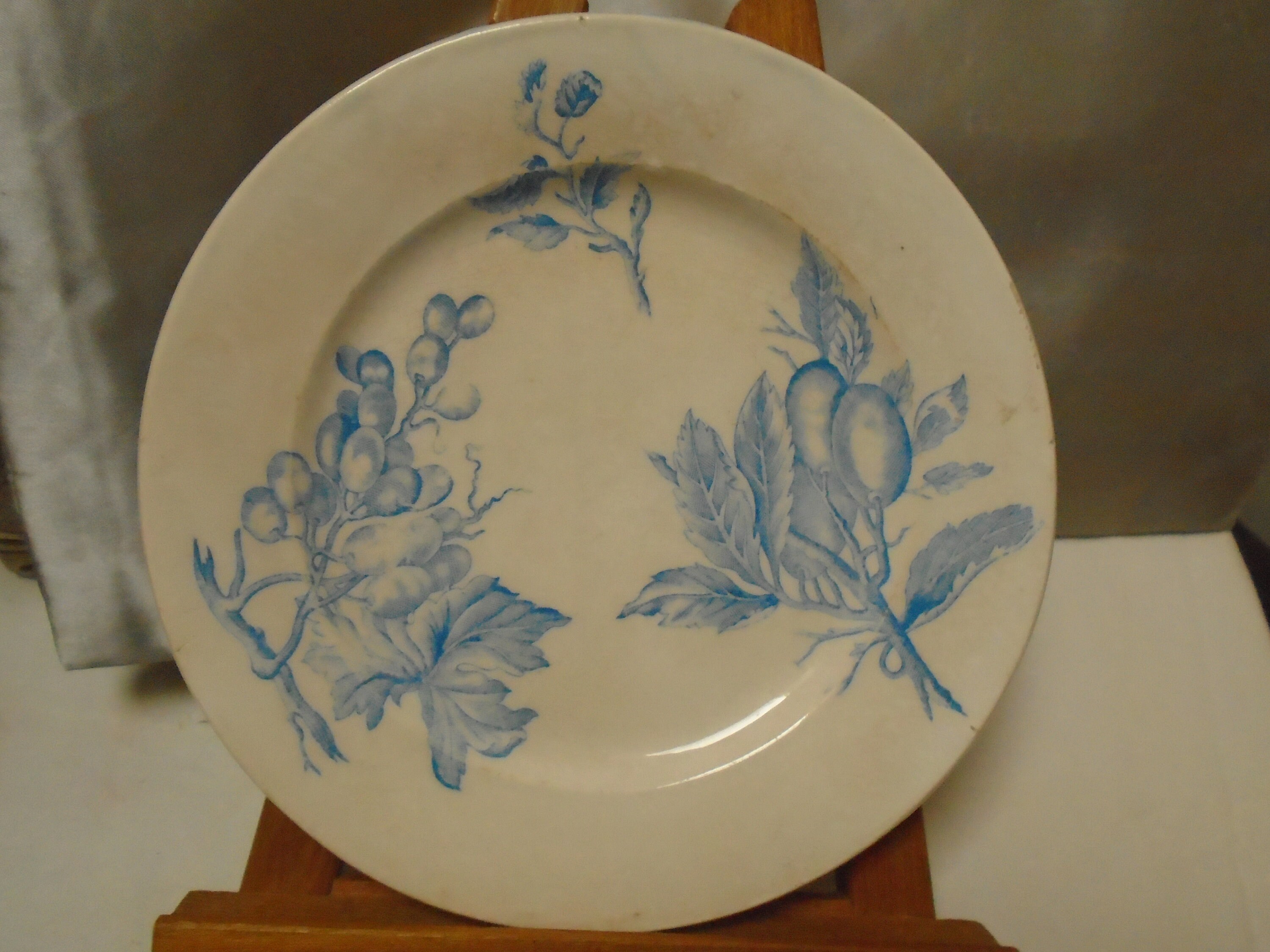 Une Français Antique Terre de Feu Grigny Ironstone Tea Stained Side Plate Cobalt Blue Transferware, 