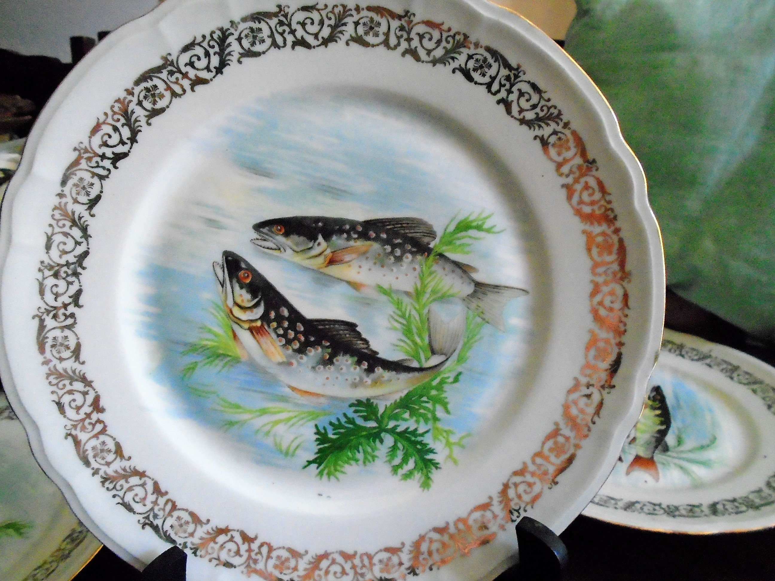 5 Assiettes de Poissons Français Millésimées Limoges, P L Porcelaines, Berry, Années 1960, 9 1/4 Pou